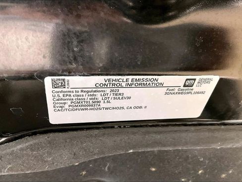 Used 2023 Chevrolet Equinox RS AWD/4WD image 32