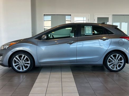 Used 2016 Hyundai Elantra GT w/ Option Group 03 FWD image 7