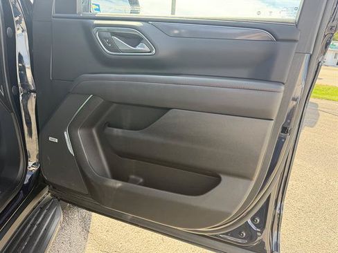 Used 2023 Chevrolet Tahoe RST w/ Luxury Package AWD/4WD image 16