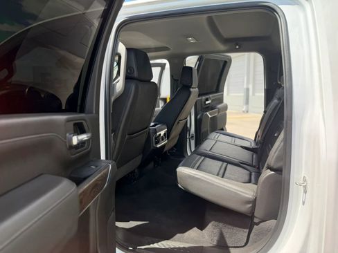 Used 2022 GMC Sierra 2500 Denali AWD/4WD image 23