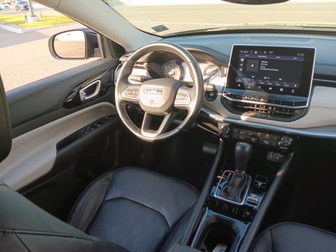 Used 2022 Jeep Compass Limited AWD/4WD image 17