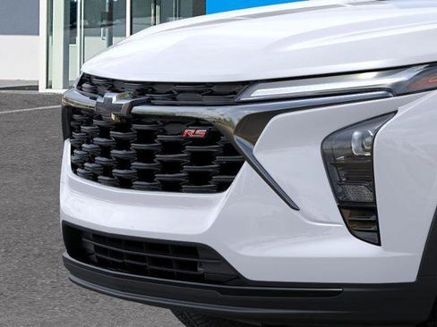 New 2026 Chevrolet Trax RS w/ Sunroof Package image 34