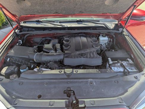 Used 2019 Toyota 4Runner SR5 Premium AWD/4WD image 29