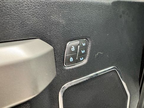 Used 2020 Ford F250 Lariat w/ Lariat Value Package AWD/4WD image 12
