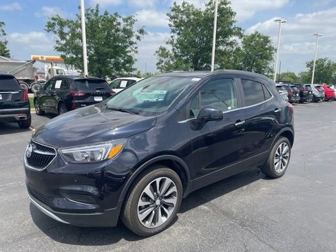 Certified 2022 Buick Encore Preferred w/ Safety Package II AWD/4WD image 4