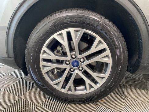 Used 2022 Ford Escape SEL w/ Technology Package AWD/4WD image 10