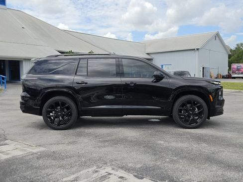 New 2026 Chevrolet Traverse RS w/ LPO, Floor Liner Package FWD image 7