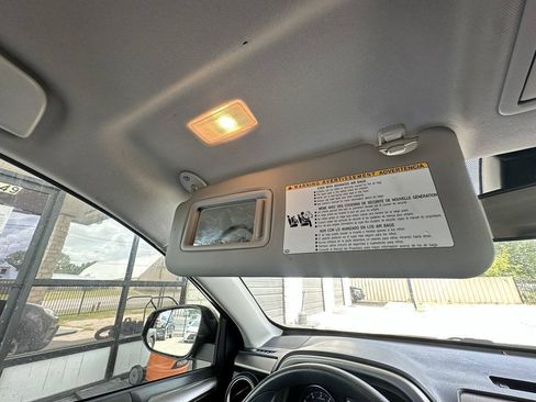 Used 2017 Toyota RAV4 LE FWD image 22