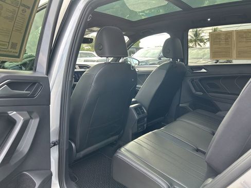 Used 2023 Volkswagen Tiguan SE R-Line image 36