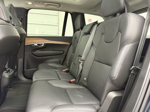 Certified 2024 Volvo XC90 B5 Plus w/ Protection Package Premier AWD/4WD image 24