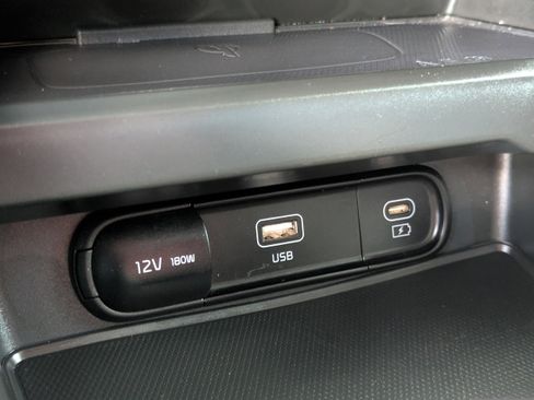 Used 2023 Kia Soul EX image 22