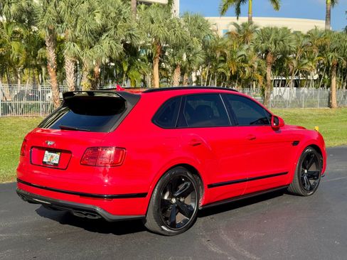 Used 2019 Bentley Bentayga image 5