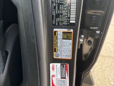 Used 2025 Genesis GV80 2.5T Standard image 27