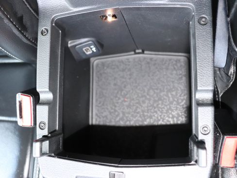 Used 2023 Jeep Wrangler Sahara image 33