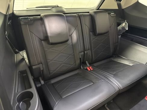 New 2026 Volkswagen Atlas SE image 14