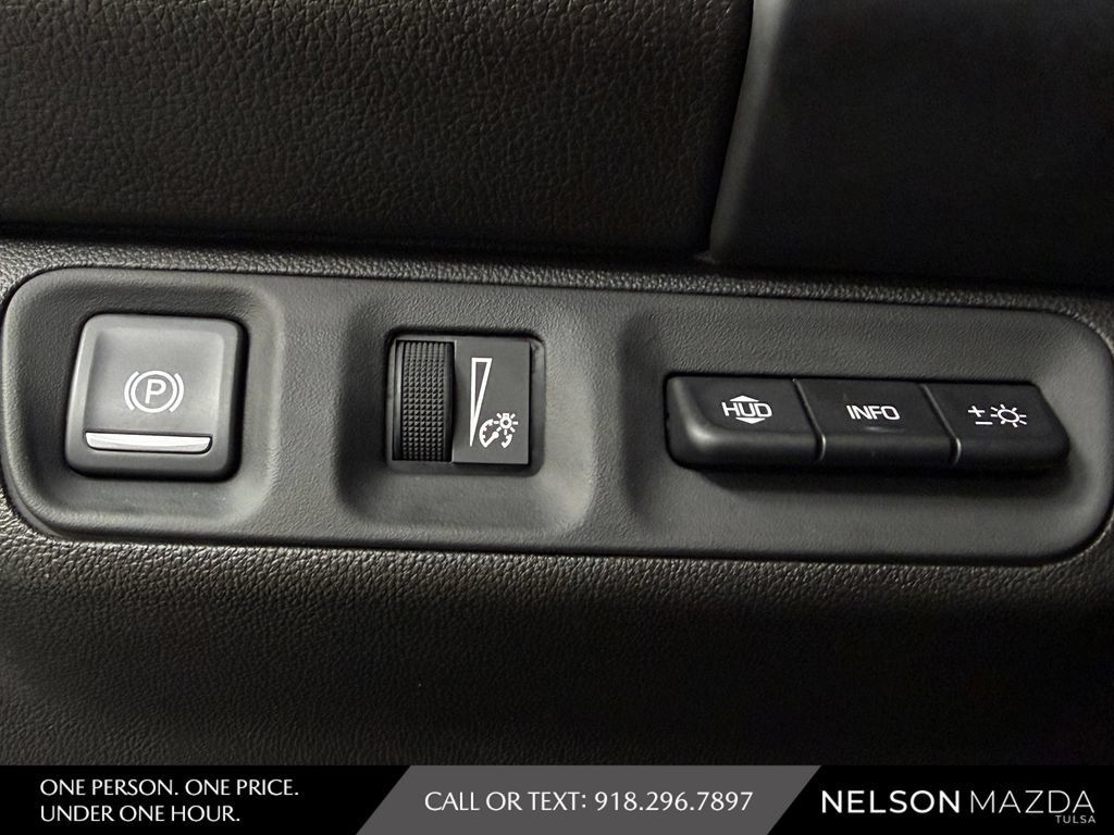Used 2021 GMC Acadia Denali w/ Trailering Package FWD image 25
