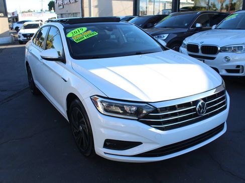 Used 2019 Volkswagen Jetta SEL Premium FWD image 8