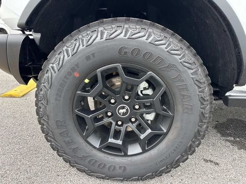 New 2026 Ford Bronco Badlands AWD/4WD image 9