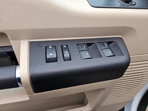 Used 2008 Ford F550 2WD Crew Cab Super Duty image 18