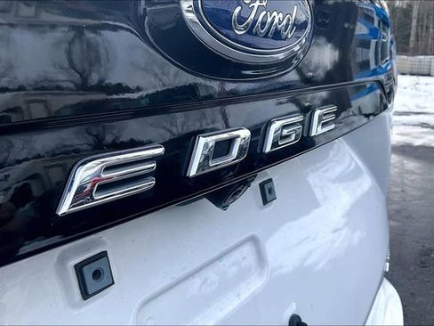 Used 2022 Ford Edge SEL image 8