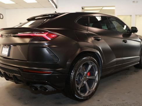 Used 2019 Lamborghini Urus image 7