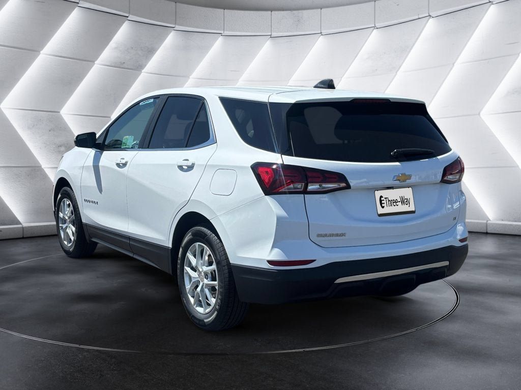 Certified 2024 Chevrolet Equinox LT FWD image 3