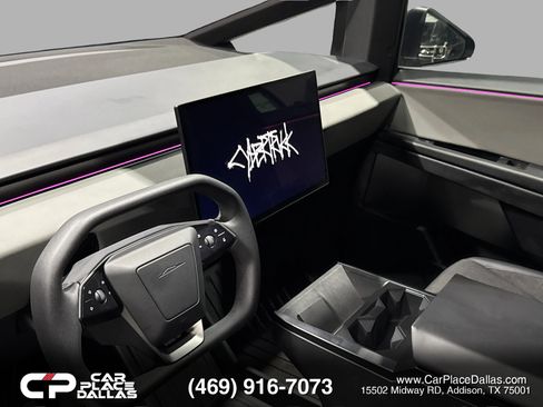 Used 2025 Tesla Cybertruck 2WD Crew Cab image 14