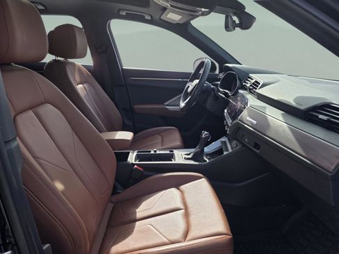 Used 2020 Audi Q3 2.0T Premium Plus image 24