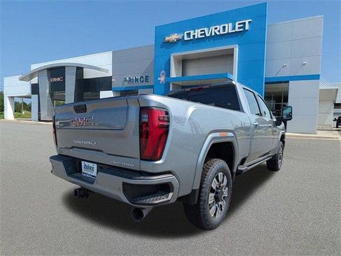 New 2025 GMC Sierra 2500 Denali w/ Denali Reserve Package image 4