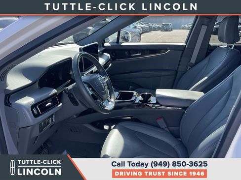 Certified 2022 Lincoln Nautilus Reserve w/ Equipment Group 201A image 17