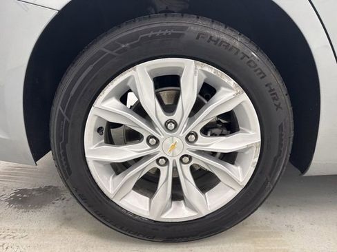 Used 2025 Chevrolet Malibu LT image 31