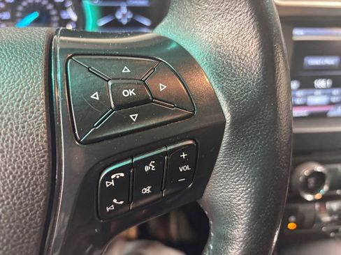 Used 2016 Ford Explorer XLT w/ Equipment Group 201A AWD/4WD image 23
