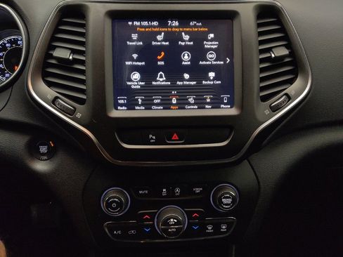 Used 2019 Jeep Cherokee Trailhawk w/ Cold Weather Group AWD/4WD image 25