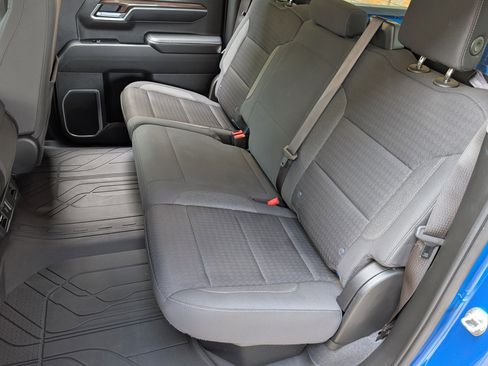 Used 2022 Chevrolet Silverado 1500 LT image 17