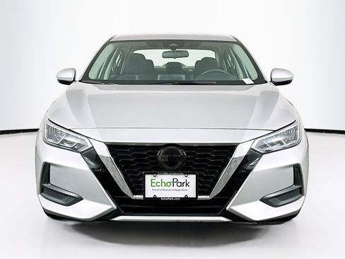 Used 2023 Nissan Sentra SV image 2