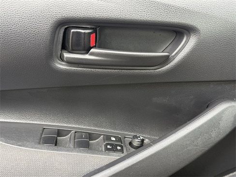 Certified 2025 Toyota Corolla LE image 22