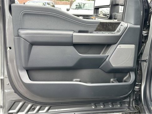 New 2025 Ford F250 Lariat w/ Lariat Ultimate Package image 37