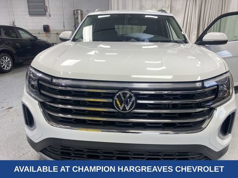 Used 2024 Volkswagen Atlas SE image 39