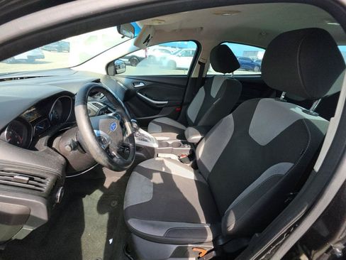 Used 2012 Ford Focus SE FWD image 10