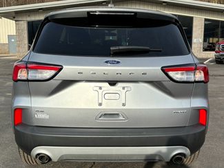 Used 2022 Ford Escape SE w/ Cold Weather Package video 5