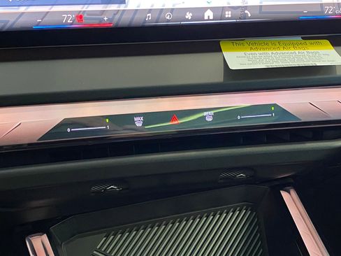 New 2026 BMW X3 xDrive30 w/ Premium Package image 18