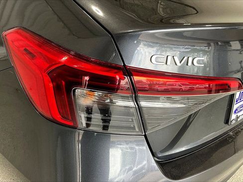 Used 2024 Honda Civic Touring image 13