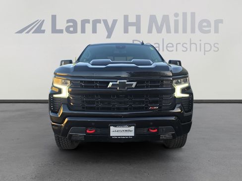 Used 2024 Chevrolet Silverado 1500 LT Trail Boss w/ LT Trail Boss Premium Package AWD/4WD image 8