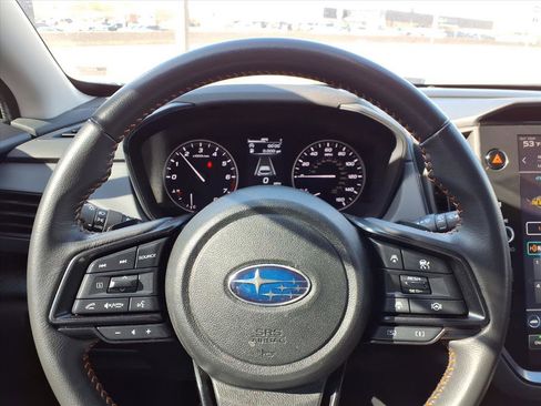 Used 2024 Subaru Crosstrek 2.5i Limited w/ Crosstrek Mirror Package image 18