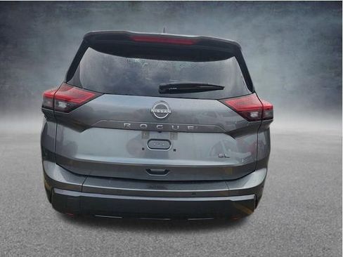 Used 2025 Nissan Rogue SL FWD image 7