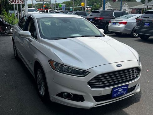 Used 2013 Ford Fusion SE FWD image 4