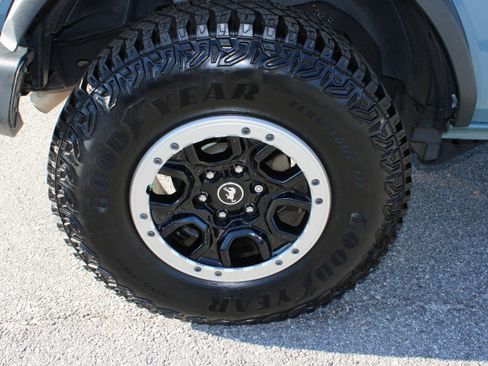 Used 2022 Ford Bronco Big Bend w/ Sasquatch Package image 13