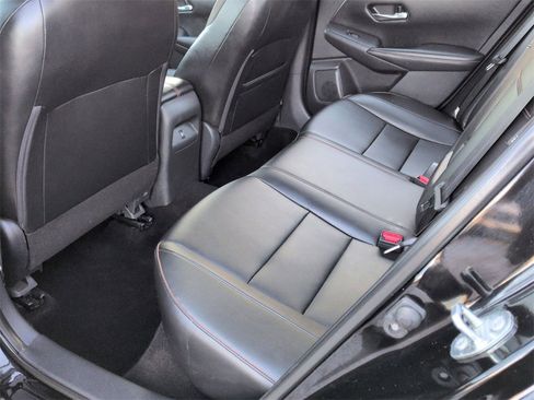 Used 2021 Nissan Sentra SR w/ SR Premium Package image 18