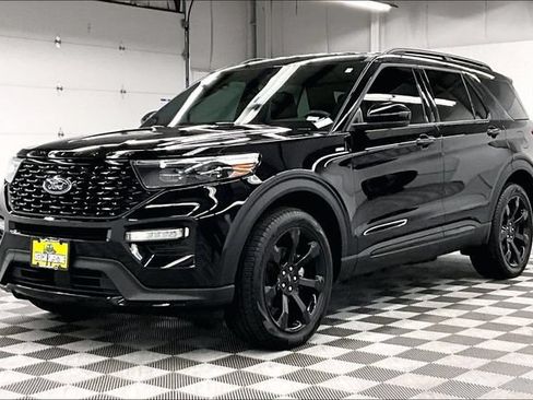 Used 2024 Ford Explorer ST-Line w/ Class IV Trailer Tow Package AWD/4WD image 12