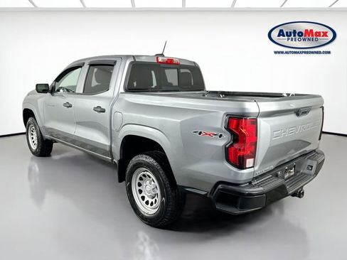 Used 2023 Chevrolet Colorado W/T w/ WT Convenience Package II AWD/4WD image 5